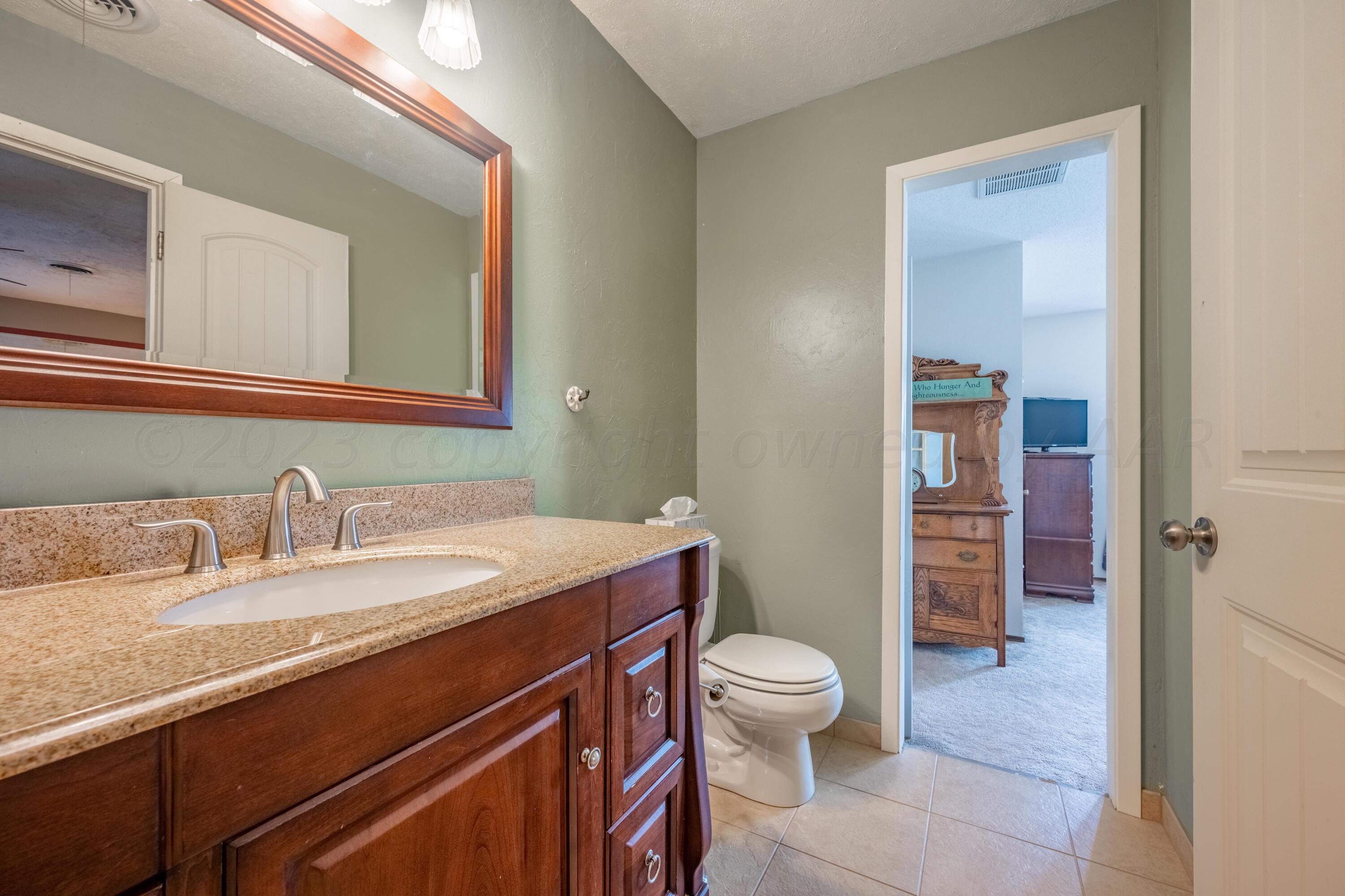112 Rolling Trail Amarillo, TX 79108 - Photo 22 of 38 master bathroom 2 (3)