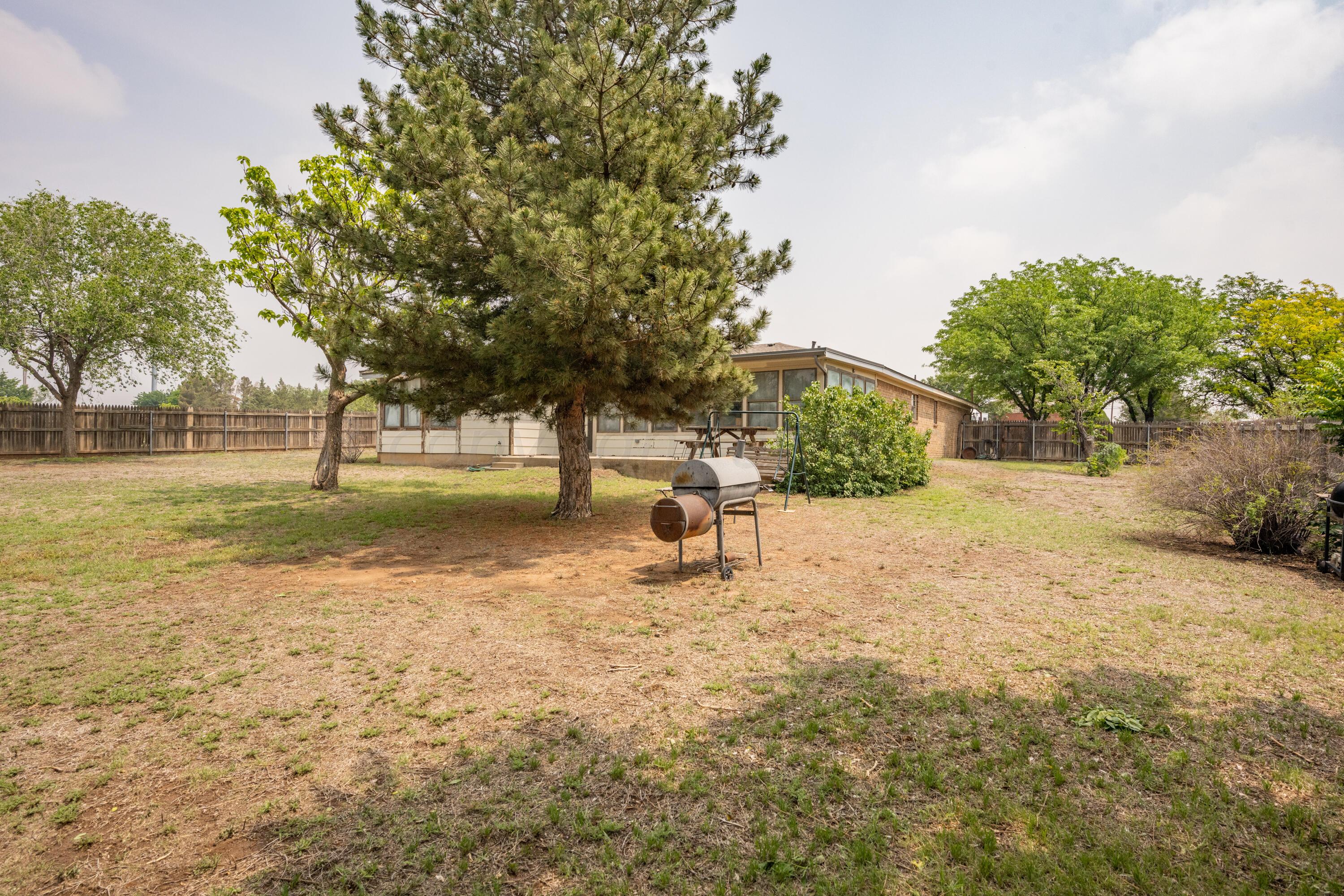 112 Rolling Trail Amarillo, TX 79108 - Photo 32 of 38 backyard 6