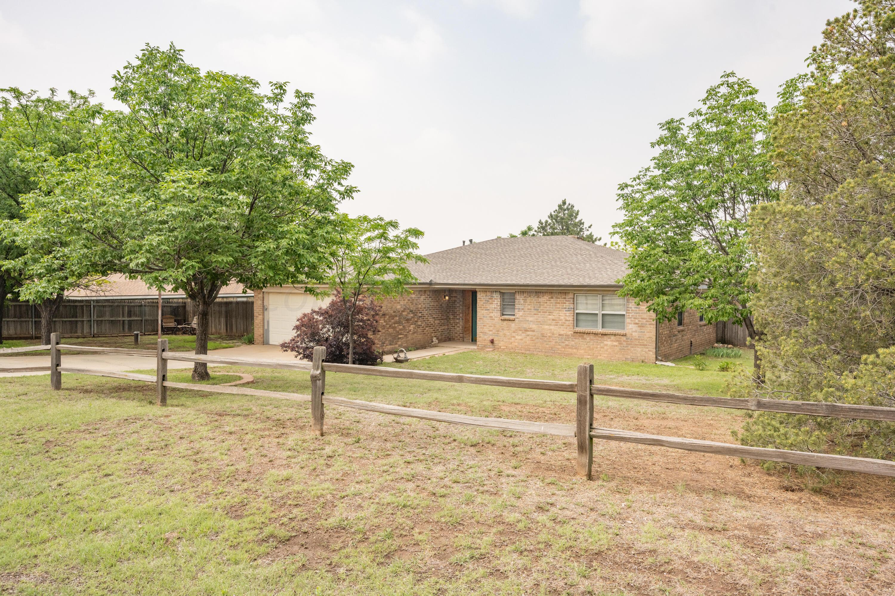 112 Rolling Trail Amarillo, TX 79108 - Photo 5 of 38 front 4 (2)