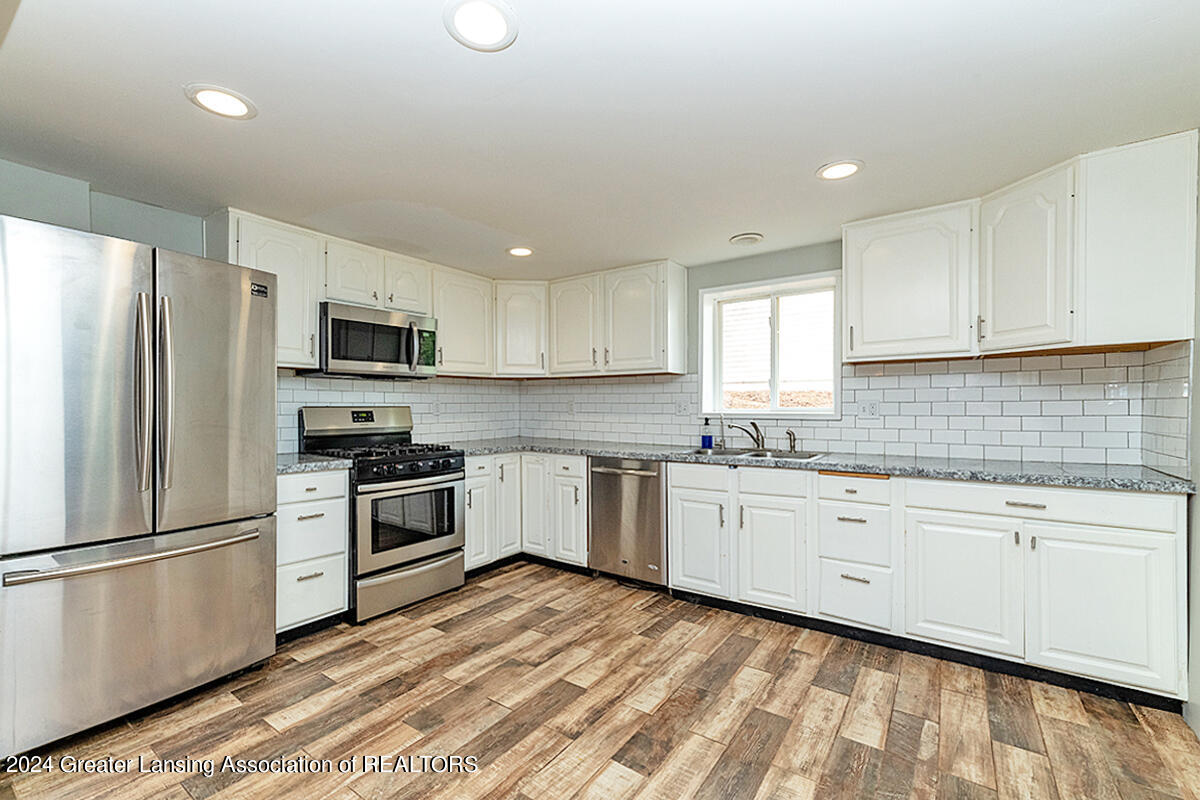 13511 Turner Road Dewitt, MI 48820 - Photo 10 of 25 09