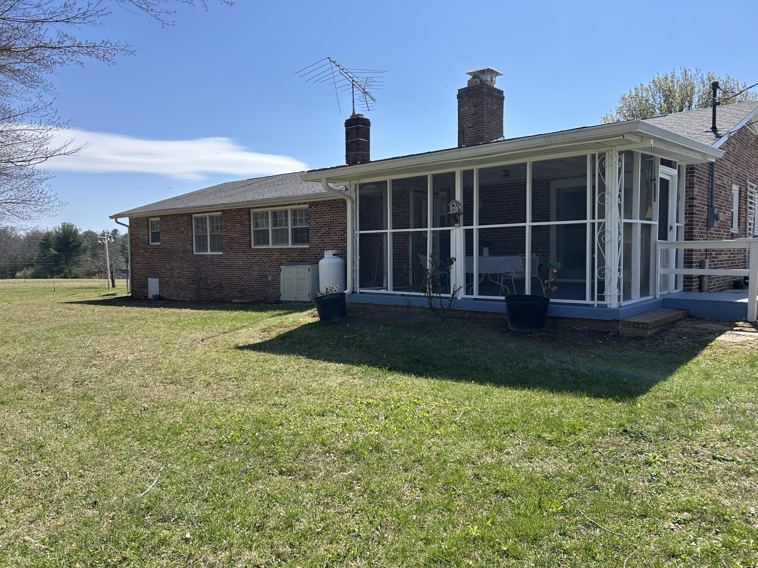 515 Brayton Road Graysville, TN 37338 - Photo 6 of 59 IMG_4487