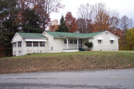 112 Orchard Circle Oak Ridge, TN 37830 - Photo 1 of 1 Primary Photo
