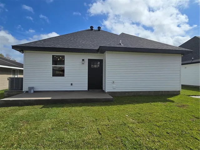 $309,900 | 101 Carolyn Drive, Destrehan, LA 70047