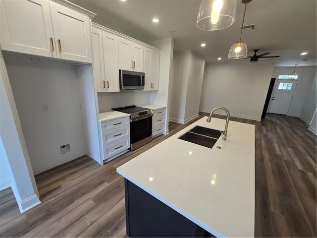 $309,900 | 101 Carolyn Drive, Destrehan, LA 70047