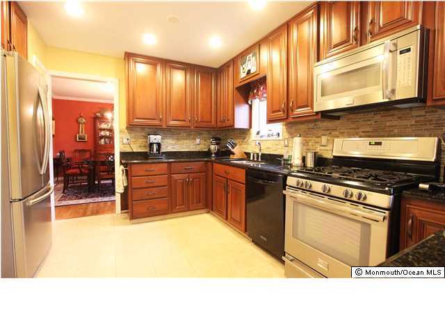 49 Ueland Road Middletown, NJ 07701 - Photo 11 of 17 Additional Photo