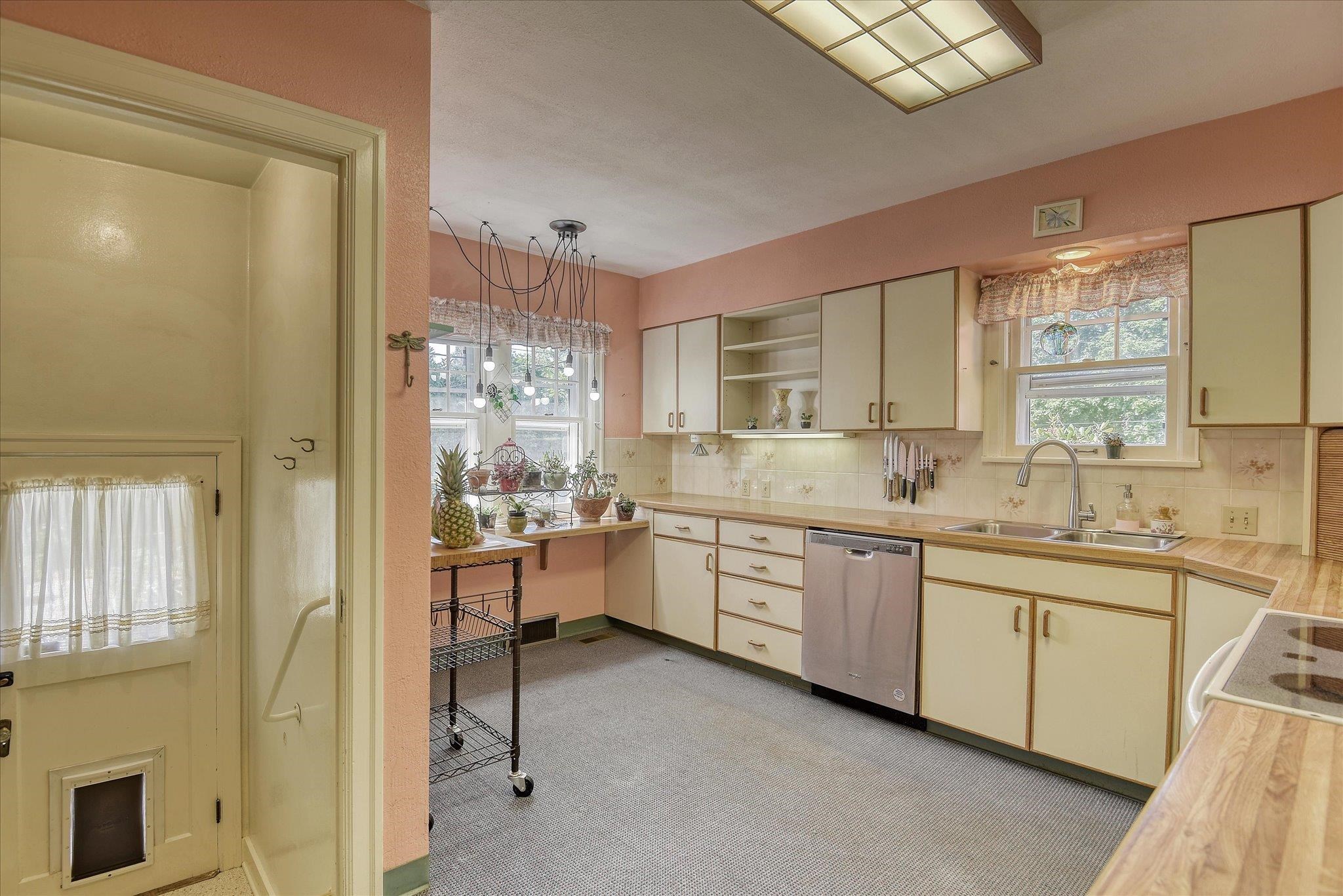 2808 South Wall Street Spokane, WA 99203 - Photo 9 of 41