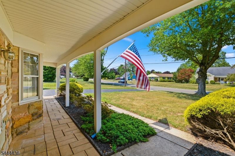 23 Sweetbriar Road Somerset, NJ 08873 - Photo 3 of 49