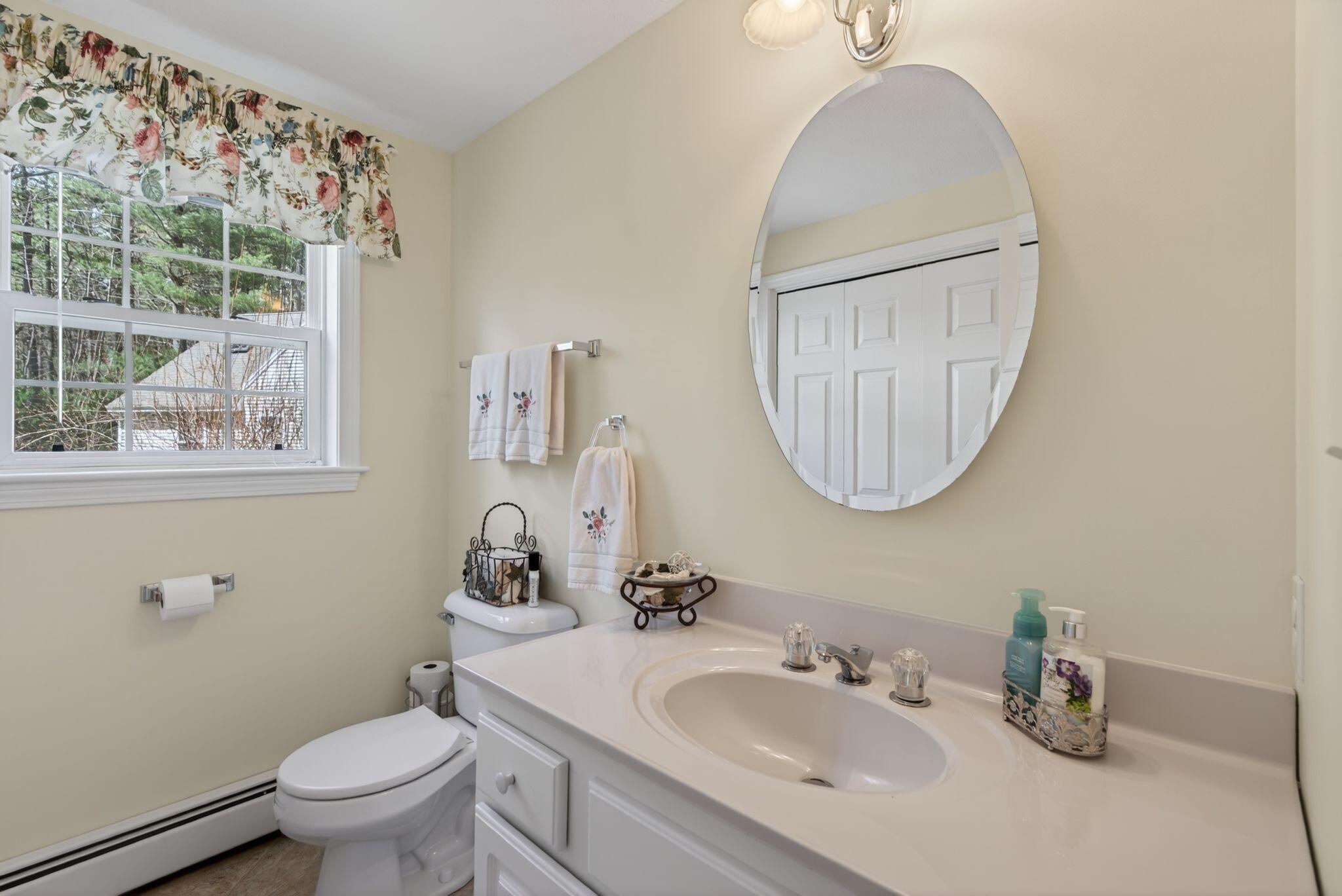 22 Greenwich Way, Unit 40 Kennebunk, ME 04043 - Photo 17 of 26 22 Greenwich