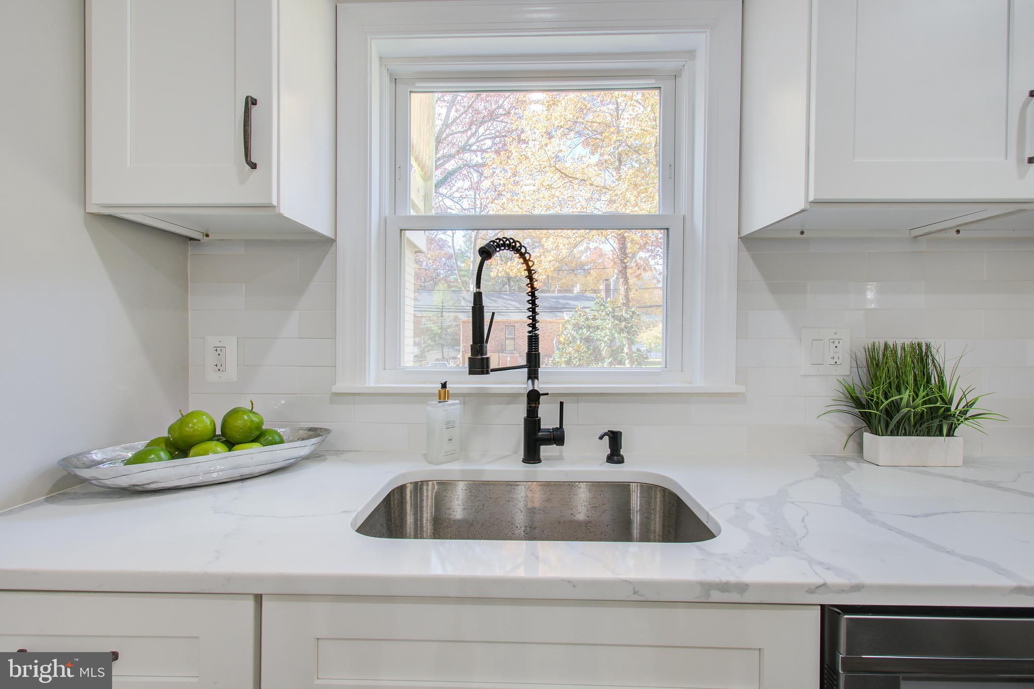 6001 Forest Road Cheverly, MD 20785 - Photo 12 of 35 Kitchen