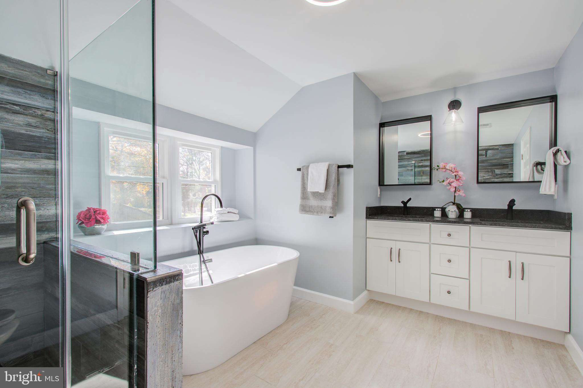 6001 Forest Road Cheverly, MD 20785 - Photo 25 of 35 Master Bathroom