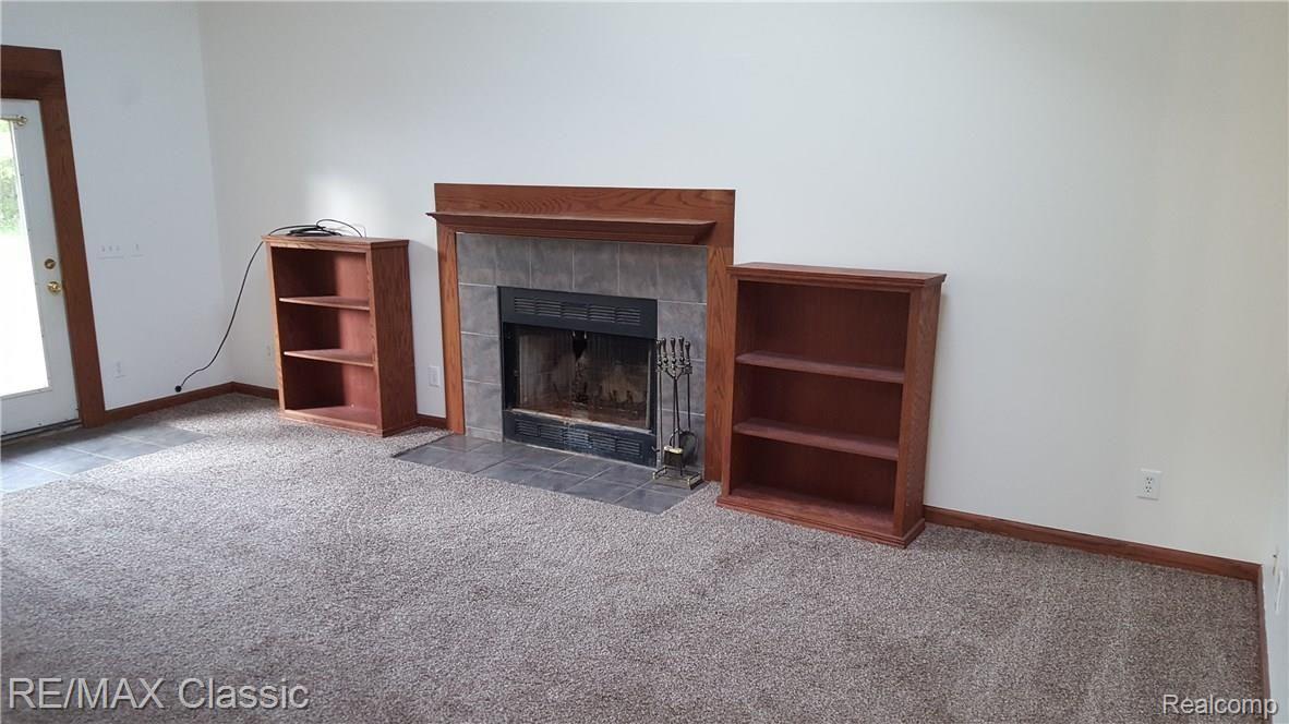 1400 Nightingale Road Wixom, MI 48393 - Photo 9 of 30 20170614_191658.jpg
