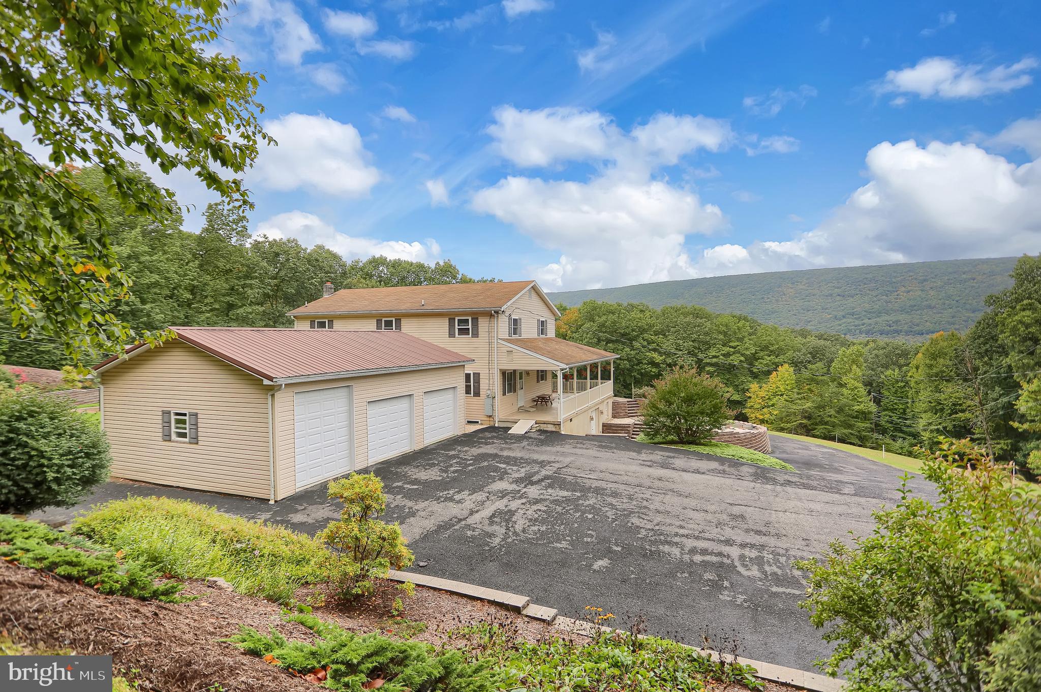 581 Cherry Valley Road Millerstown, PA 17062 - Photo 5 of 76 Gallery Image 5