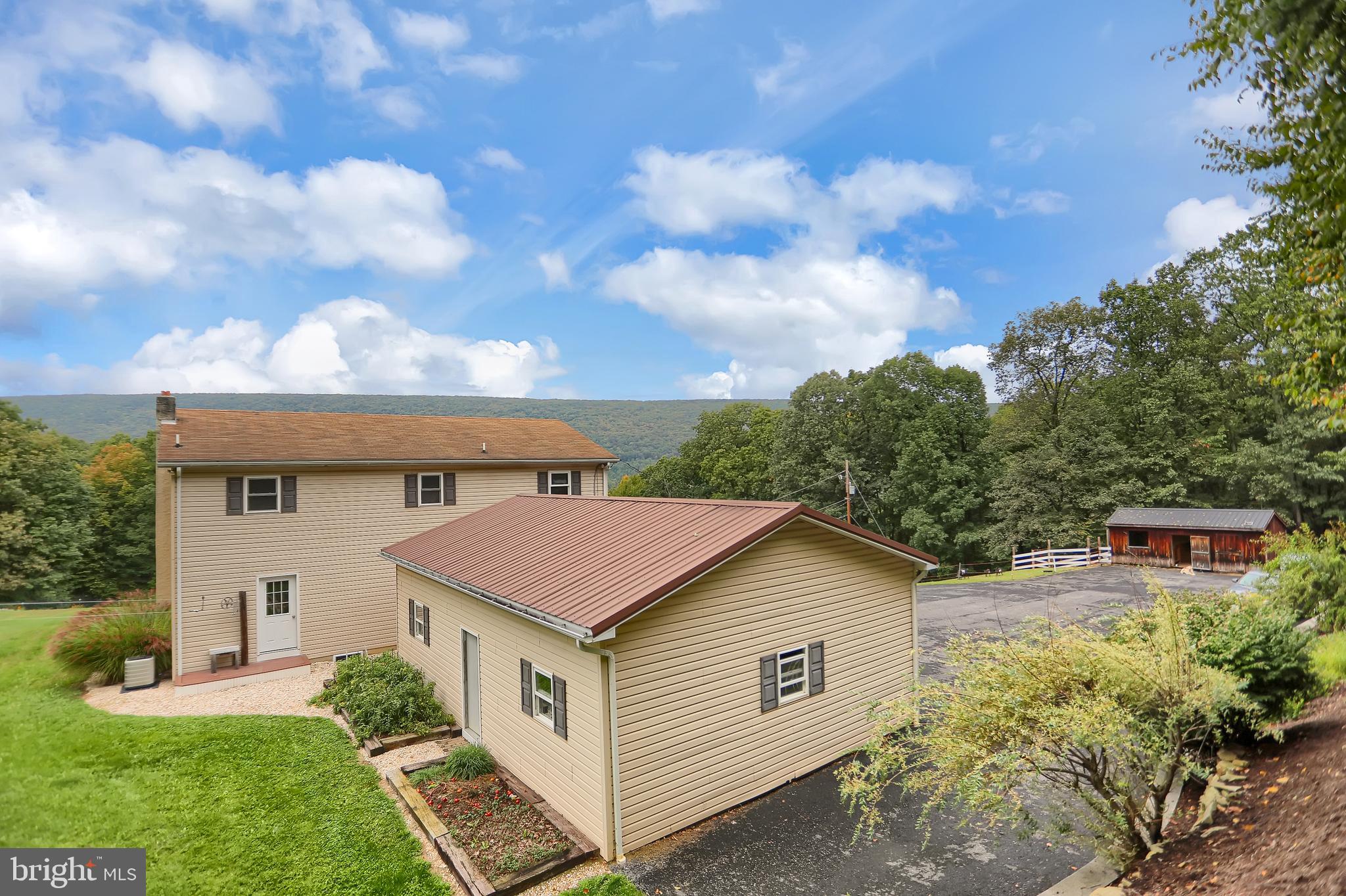 581 Cherry Valley Road Millerstown, PA 17062 - Photo 6 of 76 Gallery Image 6