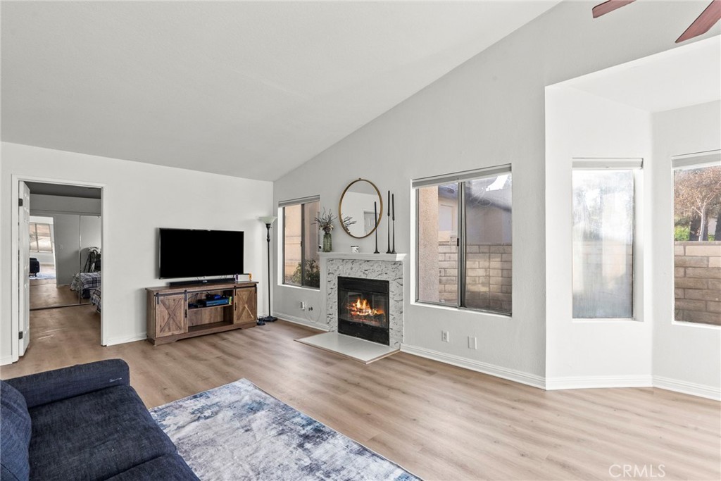 28325 Seco Canyon Road, Unit 365 Santa Clarita, CA 91390 - Photo 5 of 21