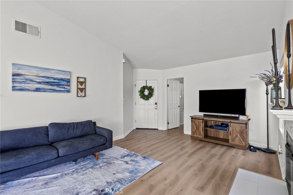 28325 Seco Canyon Road, Unit 365 Santa Clarita, CA 91390 - Photo 6 of 21