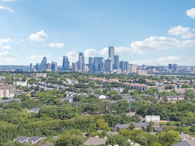 $1,999 | 2450 Wickersham Lane, Unit 2023, Austin, TX 78741