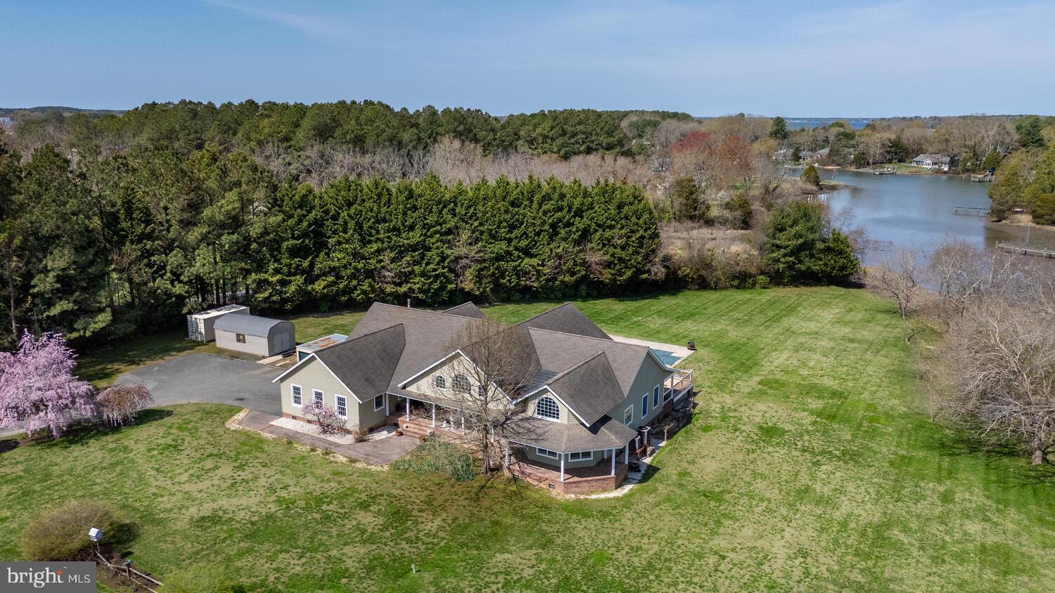 7605 Pendleton Farm Road Easton, MD 21601 - Photo 3 of 62 an aerial view of a house with mountain view