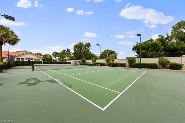 a view of a tennis court