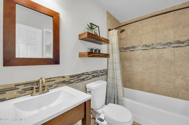 $329,000 | 207 St Luke Court, Wilmington, NC 28409