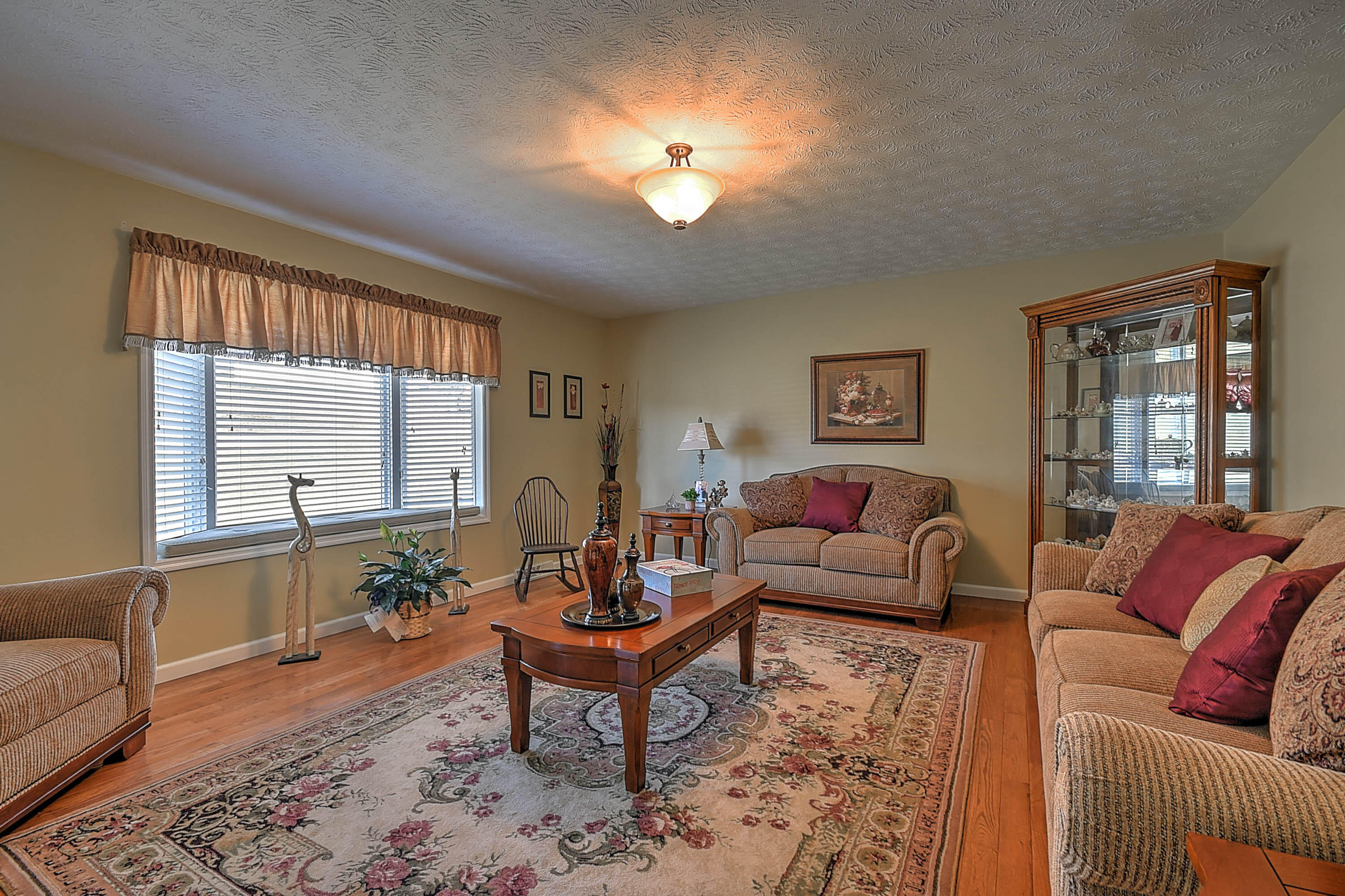 2133 Welch Road Kingsport, TN 37660 - Photo 5 of 35 693F469E-7805-4EF2-8BF0-B3007199EA11