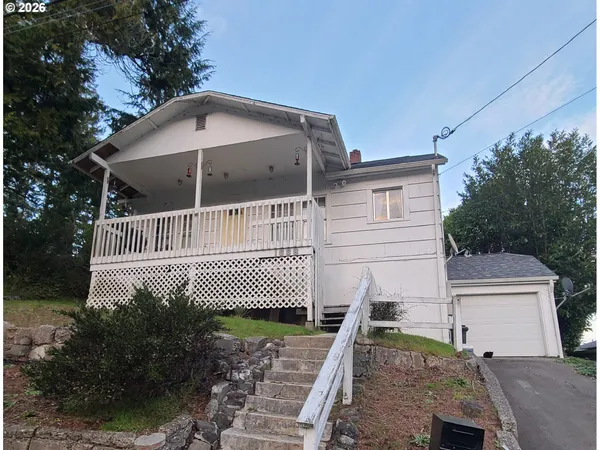 1688 North 8th Street, Coos Bay, OR 97420