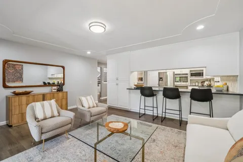 $6,088,000 | 140 University Avenue, Los Altos, CA 94022