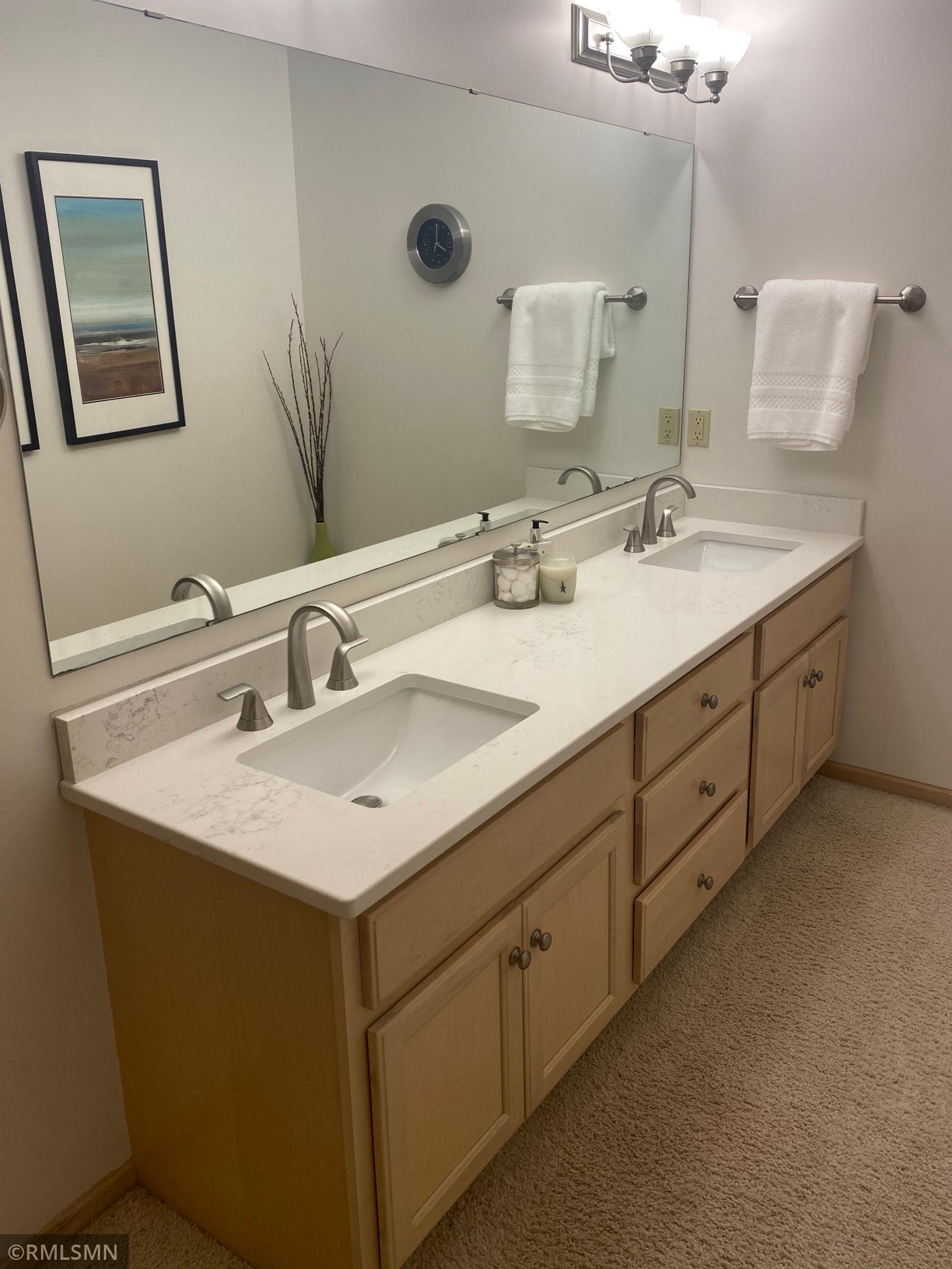 299 Maple Island Road Burnsville, MN 55306 - Photo 23 of 48 Gallery Image 23