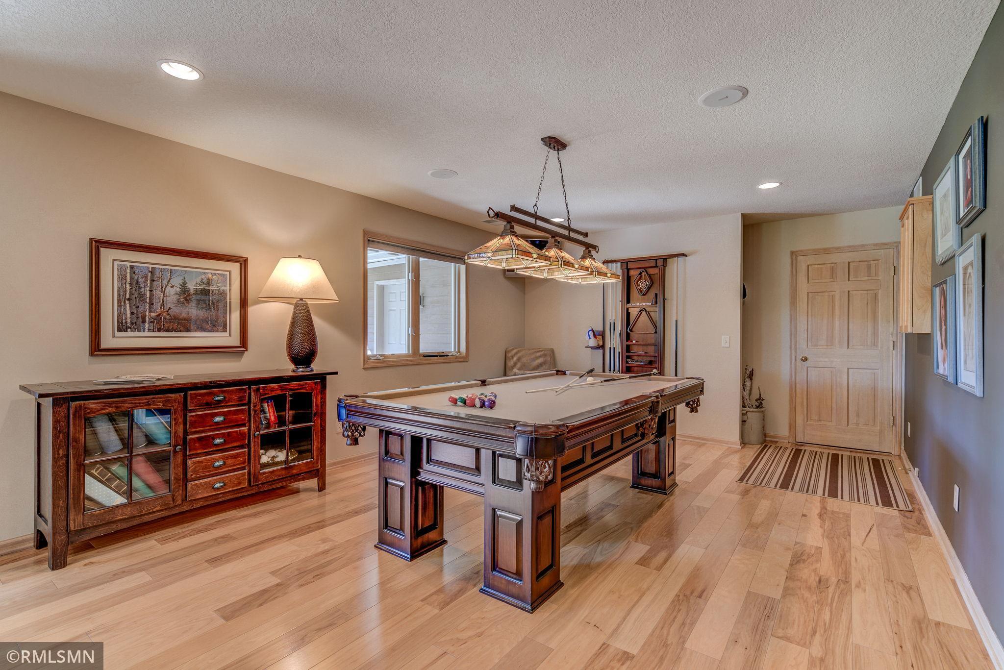 299 Maple Island Road Burnsville, MN 55306 - Photo 31 of 48 Gallery Image 31