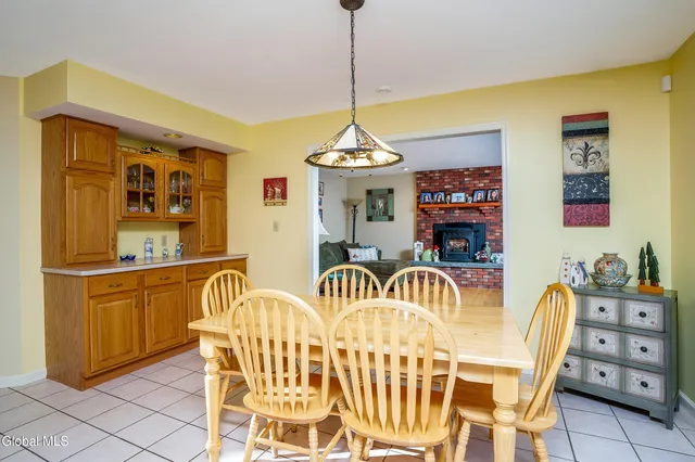 $568,900 | 7 Edward Drive, Sand Lake, NY 12196