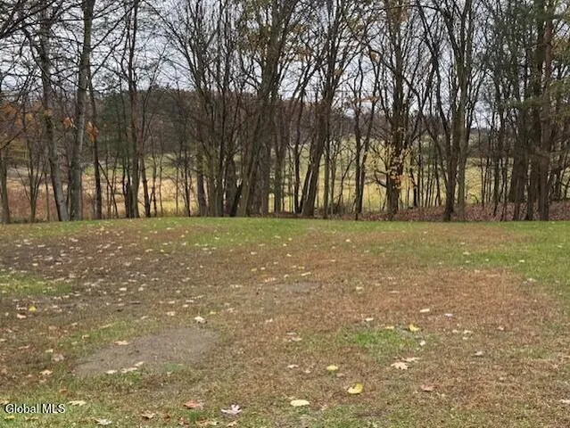 $578,200 | 7 Edward Drive, Sand Lake, NY 12196