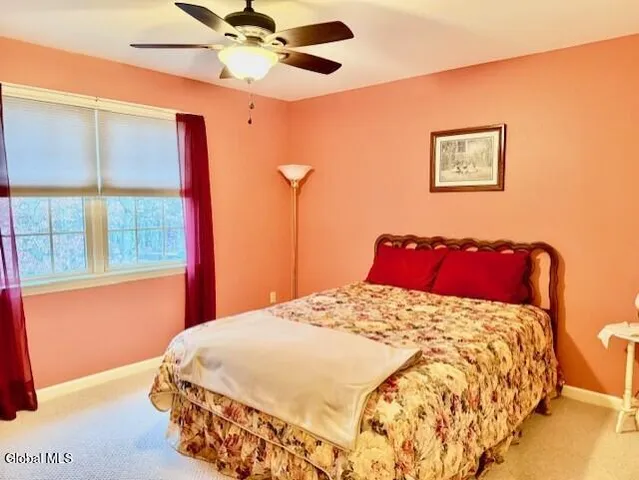 $578,200 | 7 Edward Drive, Sand Lake, NY 12196