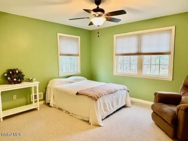 $578,200 | 7 Edward Drive, Sand Lake, NY 12196