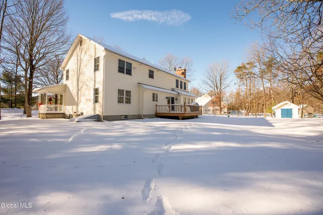 $568,900 | 7 Edward Drive, Sand Lake, NY 12196