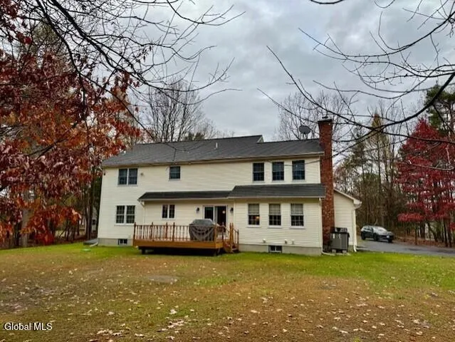 $578,200 | 7 Edward Drive, Sand Lake, NY 12196