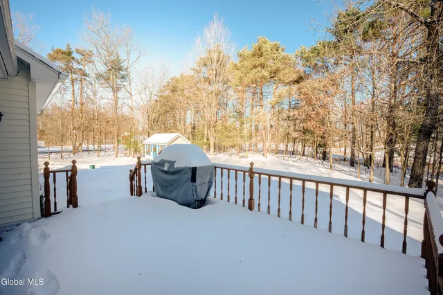 $568,900 | 7 Edward Drive, Sand Lake, NY 12196