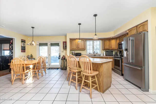 $568,900 | 7 Edward Drive, Sand Lake, NY 12196