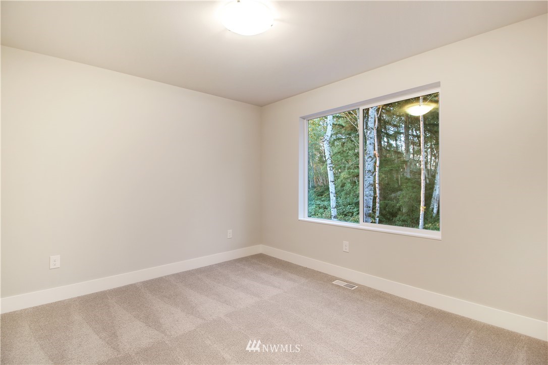 6126 Northeast 2nd Lane Renton, WA 98059 - Photo 22 of 24 Gallery Image 22
