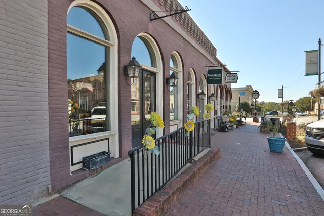 $464,900 | 410 Autumn Creek, Senoia, GA 30276