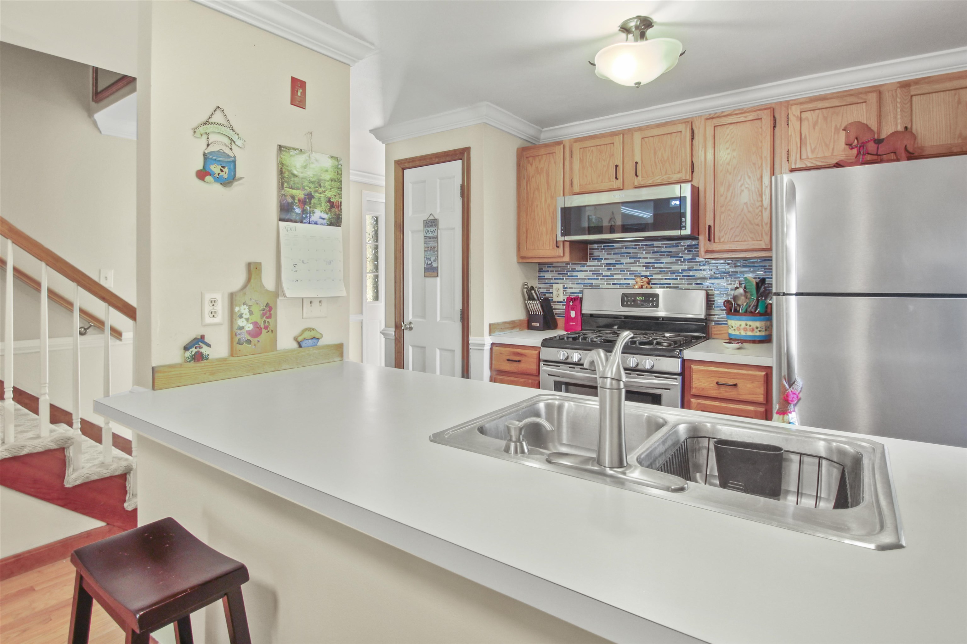 88 Glengarry Drive Stratham, NH 03885 - Photo 3 of 26