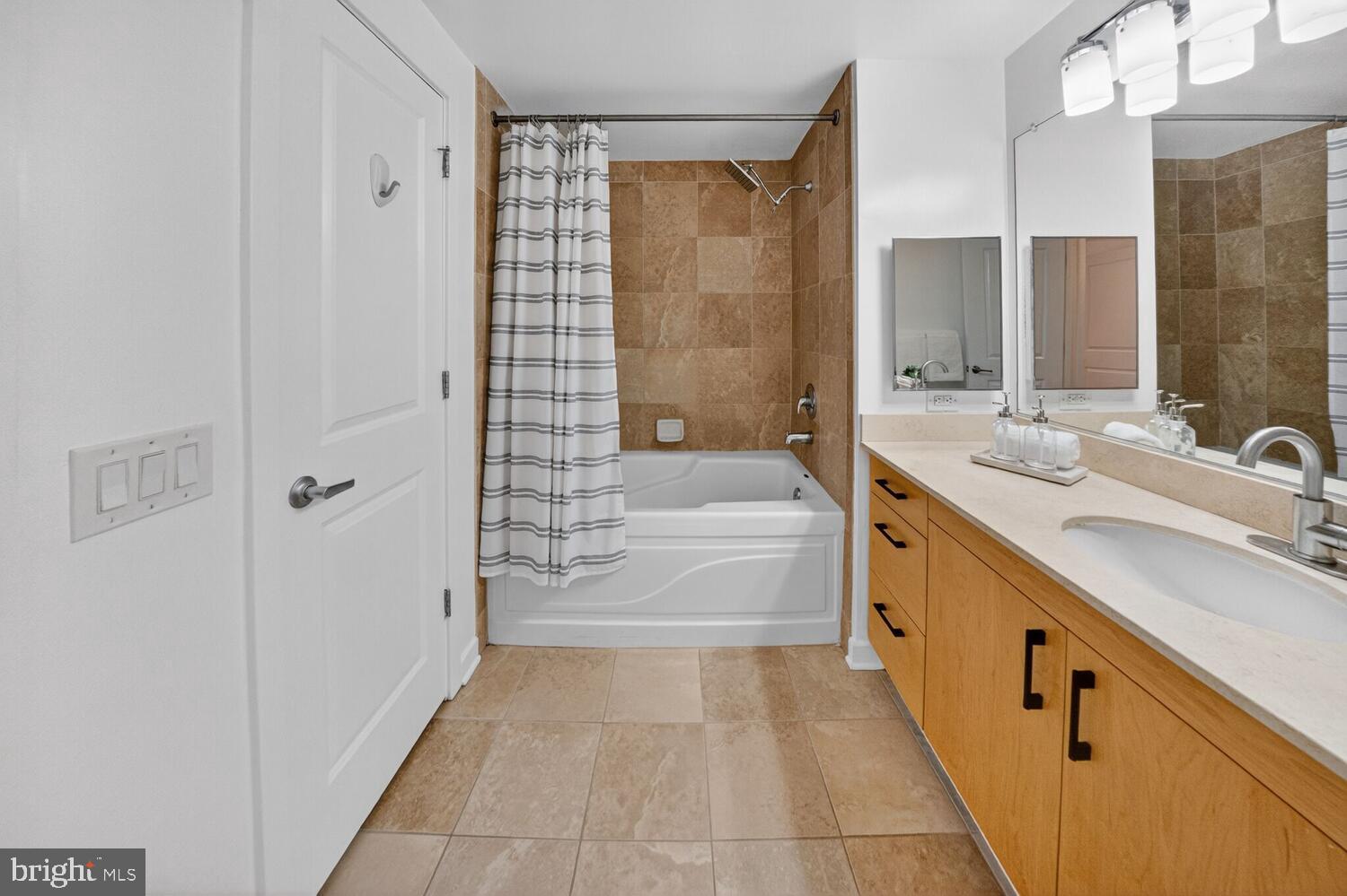 475 K Street Northwest, Unit 404 Washington, DC 20001 - Photo 21 of 28