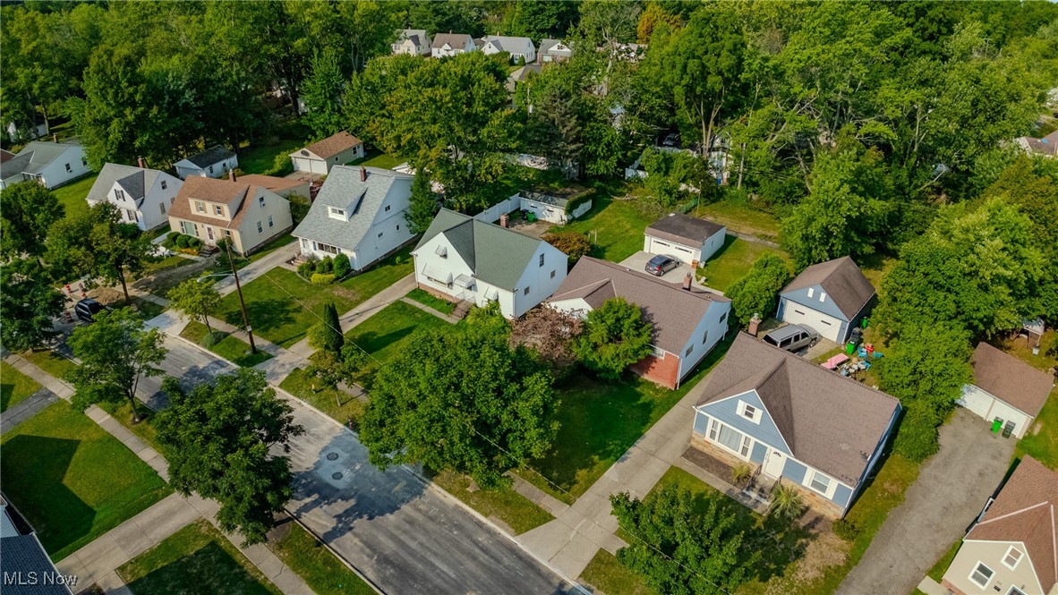 920 Clinton Avenue Cleveland, OH 44121 - Photo 6 of 14 Birds eye view of property