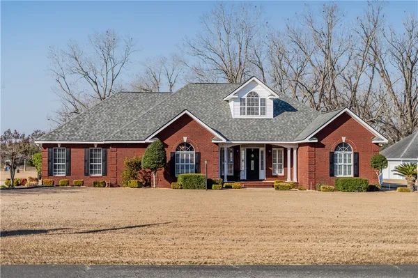 $429,000 | 3930 Golfview Drive, Blackshear, GA 31516