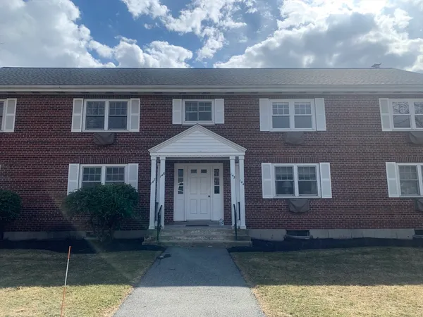 $3,000 | 145 Emerson Gardens Road, Unit 145, Lexington, MA 02420