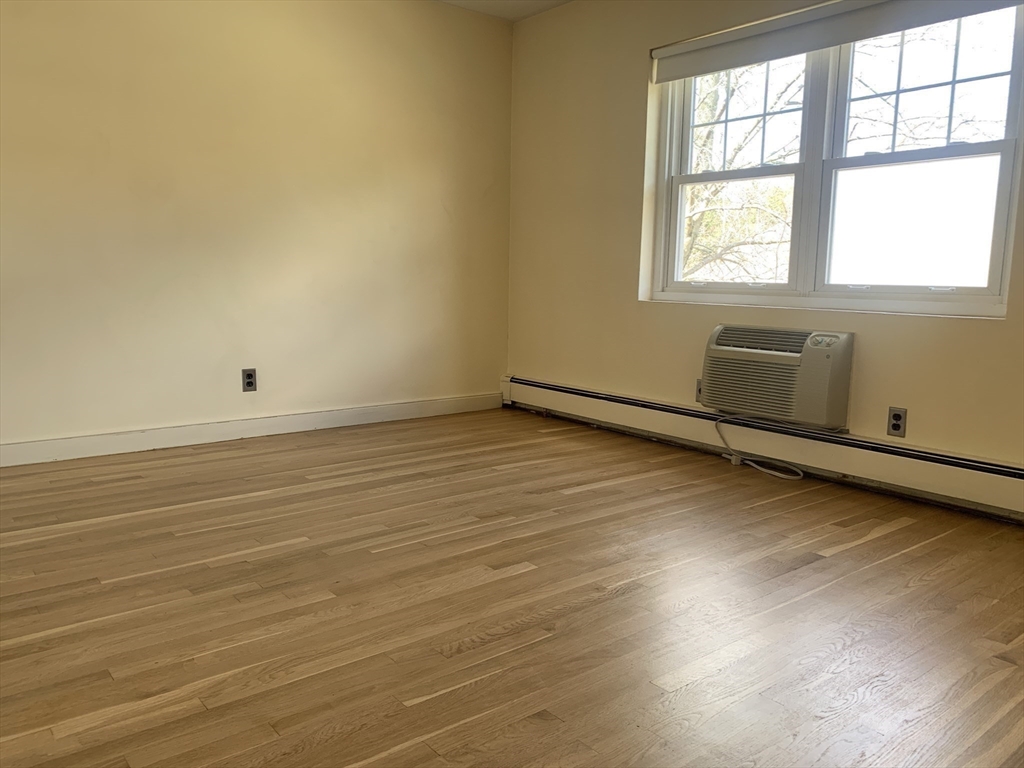 145 Emerson Gardens Road, Unit 145 Lexington, MA 02420 - Photo 8 of 17