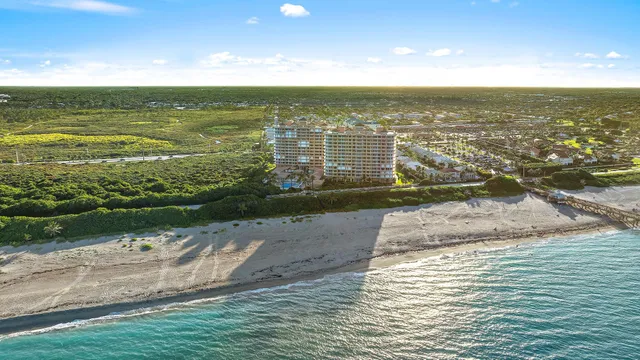 $1,575,000 | 700 Ocean Royale, Unit 302, Juno Beach, FL 33408