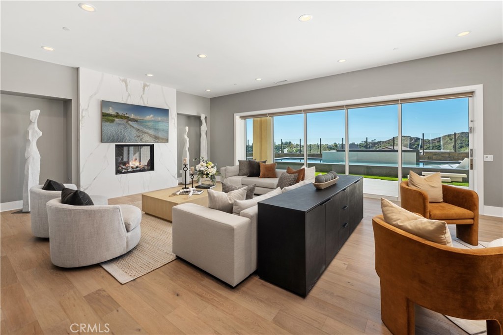 28710 Hidden Silverado, CA 92676 - Photo 11 of 59