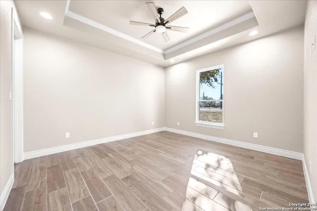 $742,700 | 157 Hondo Vista, La Vernia, TX 78121