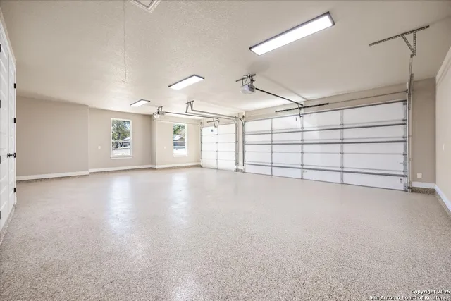 $742,700 | 157 Hondo Vista, La Vernia, TX 78121