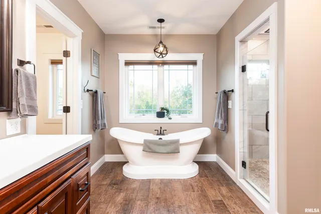 $945,000 | 480 Township Road 150, Toulon, IL 61483