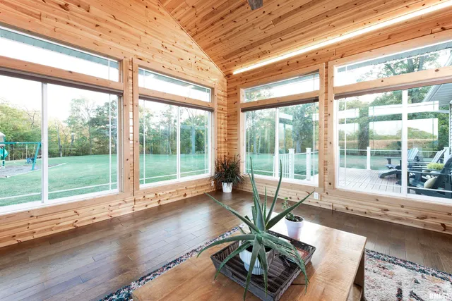 $945,000 | 480 Township Road 150, Toulon, IL 61483